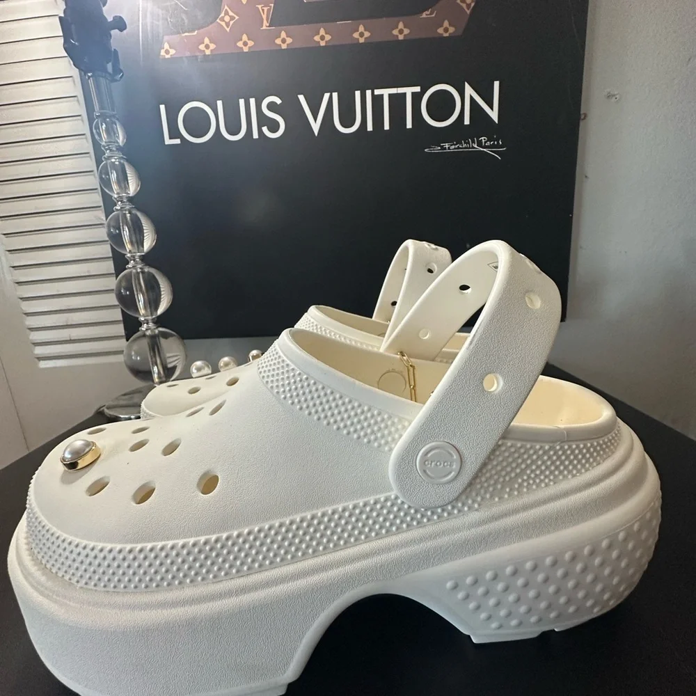 CROCS brand new